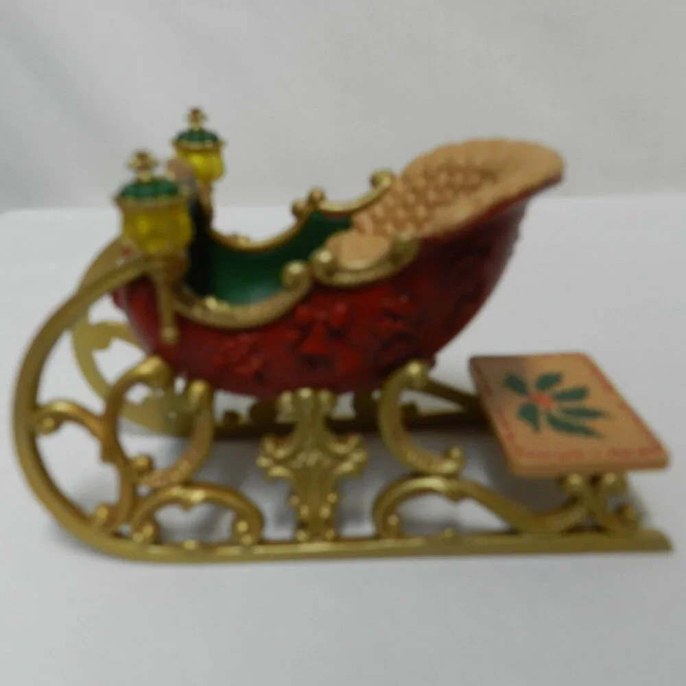 Hallmark Santa's Sleigh w/ Gift Bag Christmas Ornament Vintage 2001 Holidays Box